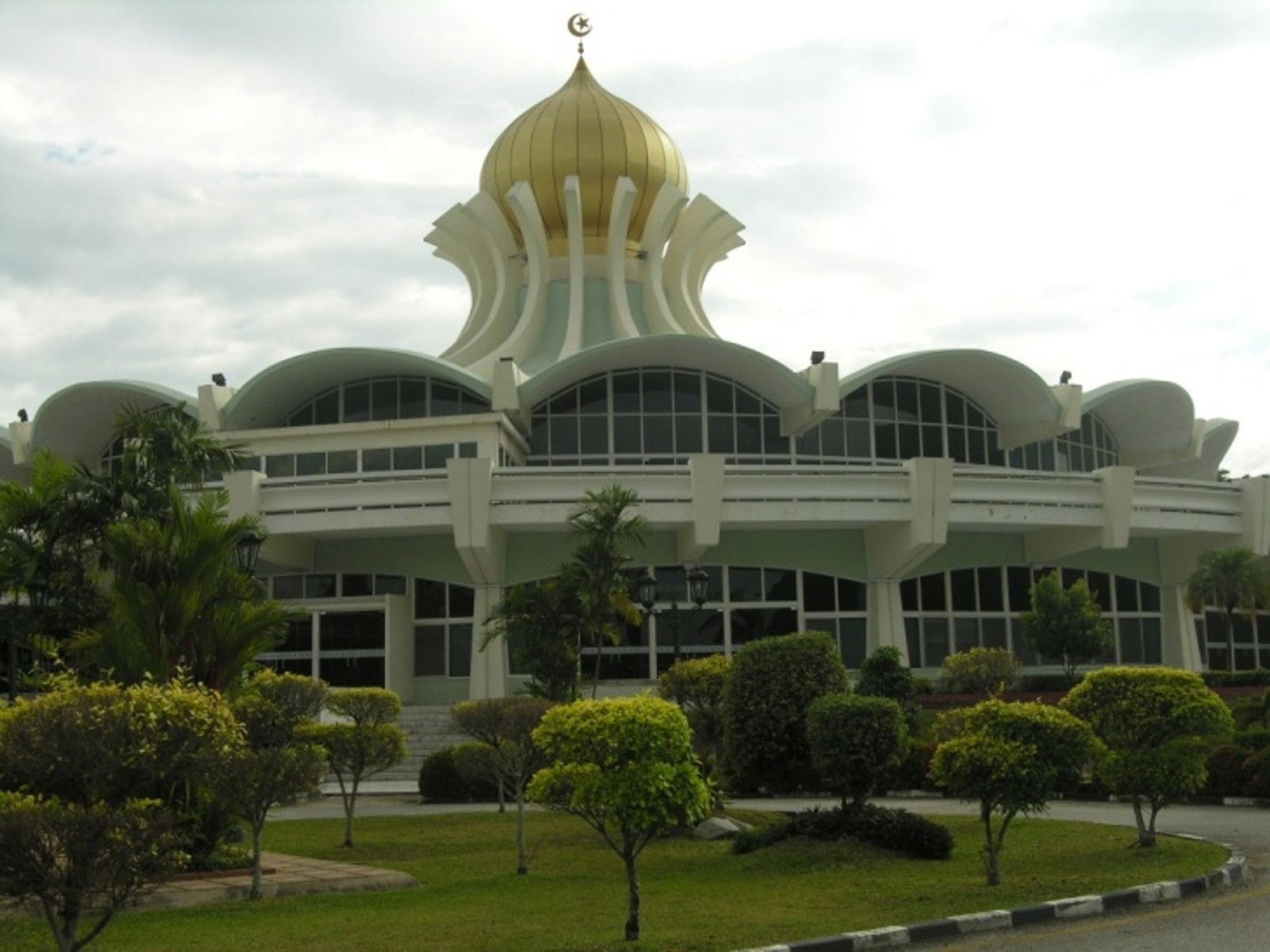 Masjis-Negeri-Pulau-Pinang-01-web